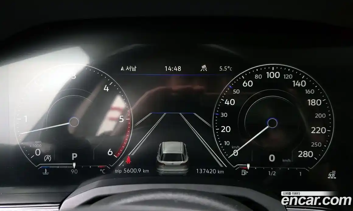 Volkswagen Touareg 2021 3.0 Автомат в Москве № 199153, фото 19