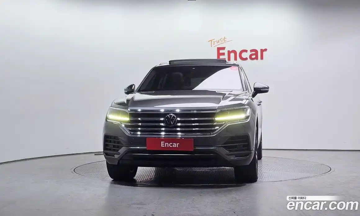 Volkswagen Touareg 2021 3.0 Автомат в Москве № 199153, фото 10