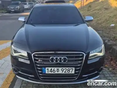 Audi S8, 2013