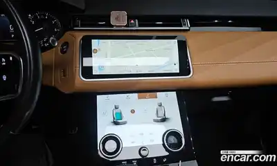 Land Rover Range-Rover Velar 2023 3.0 Автомат в Москве № 213375, миниатюра 4