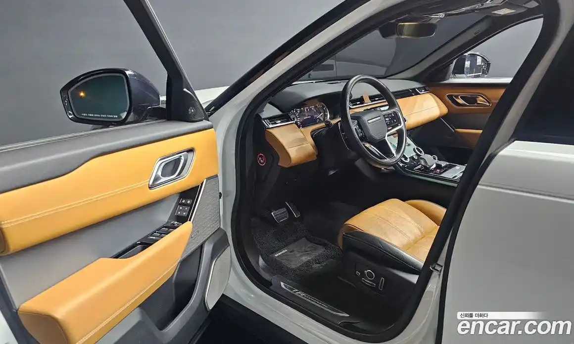 Land Rover Range-Rover Velar 2023 3.0 Автомат в Москве № 213375, фото 8