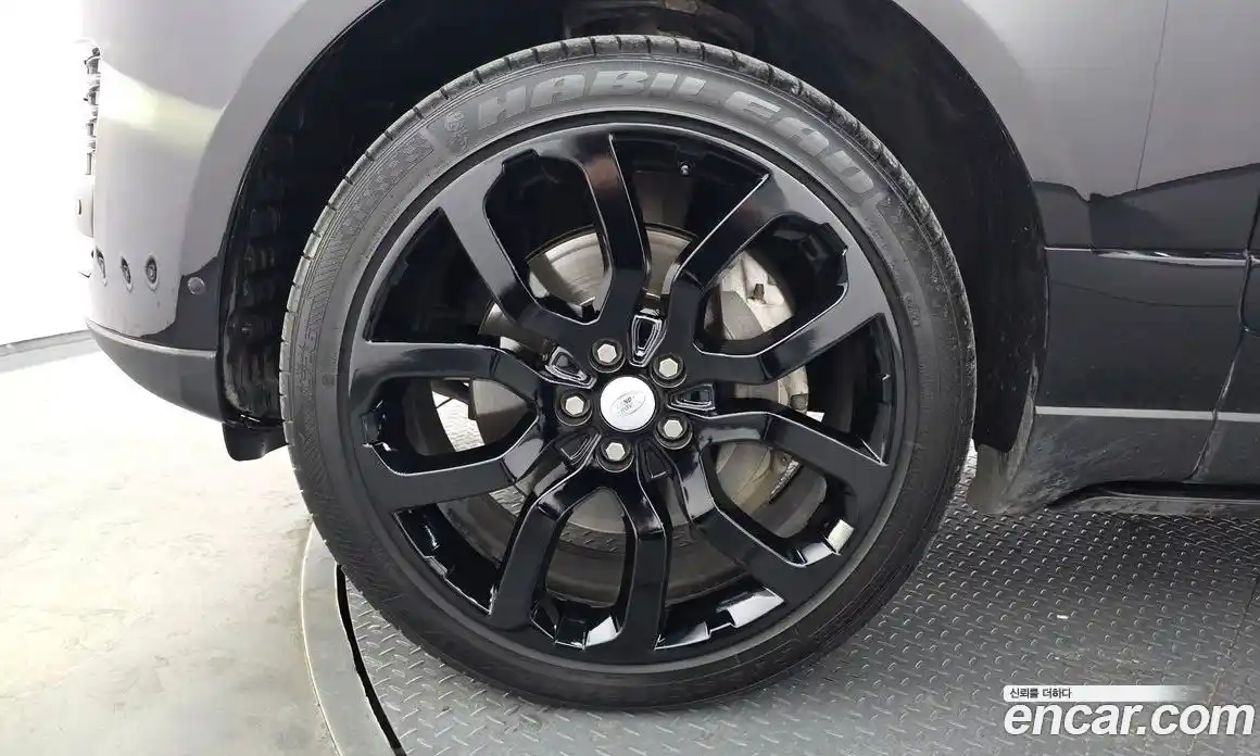 Land Rover Range-Rover 2016 5.0 Автомат в Москве № 213794, фото 5