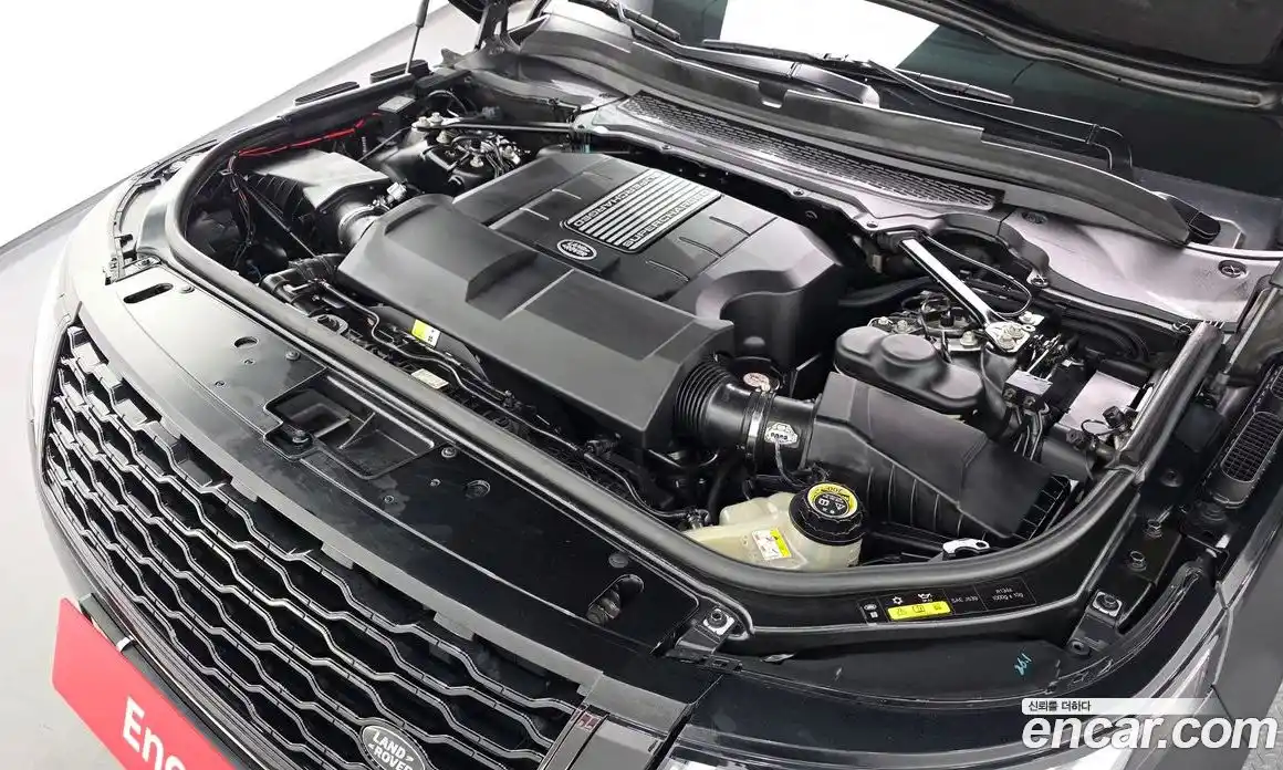 Land Rover Range-Rover 2016 5.0 Автомат в Москве № 213794, фото 6