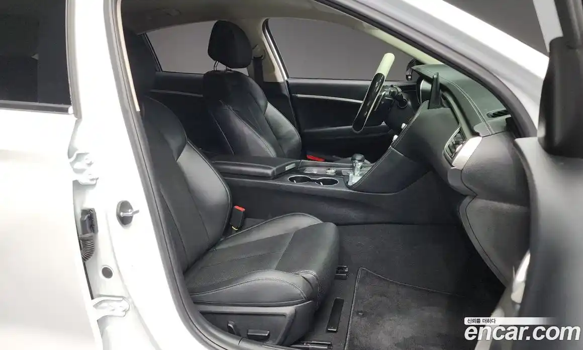 Genesis G70 2021 2.0 Автомат в Москве № 22416, фото 16