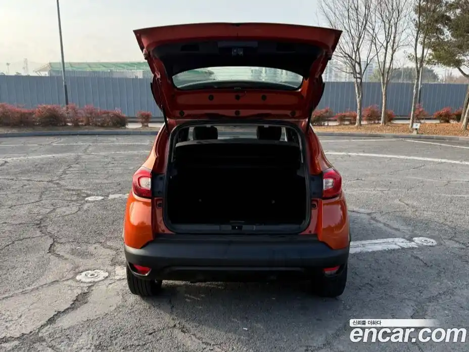 Renault QM3 2015 1.5 Автомат в Москве № 227390, фото 5