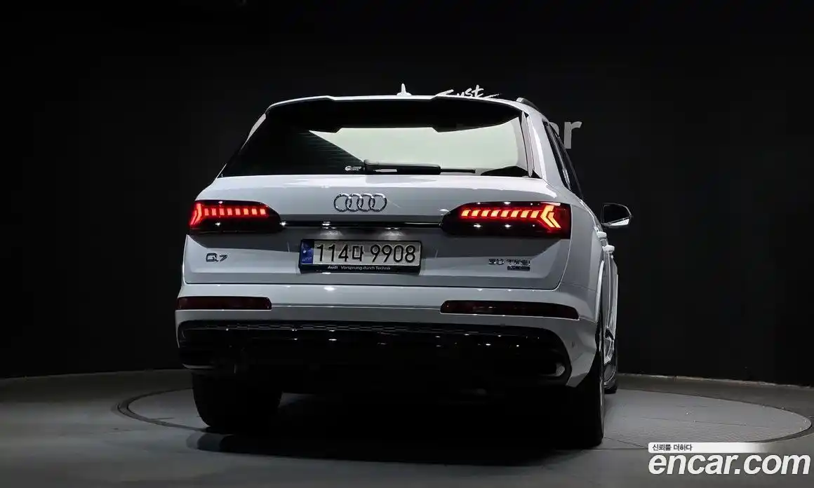 Audi Q7 2023 3.0 Автомат в Москве № 229747, фото 16