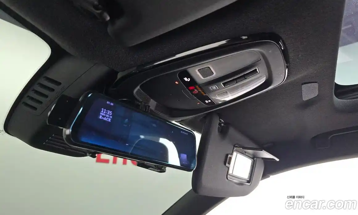 Volvo XC40 2022 0.2 Автомат в Москве № 230542, фото 17