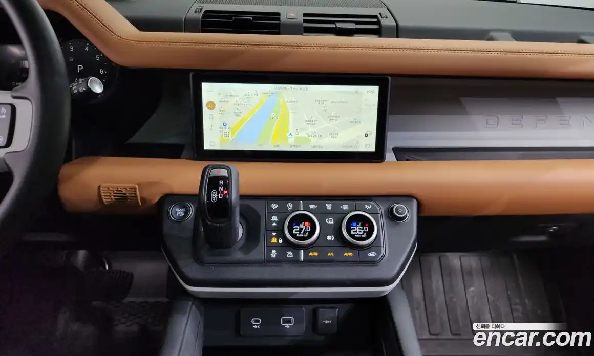 Land Rover Defender 2024 2.0 Автомат в Москве № 231163, фото 3