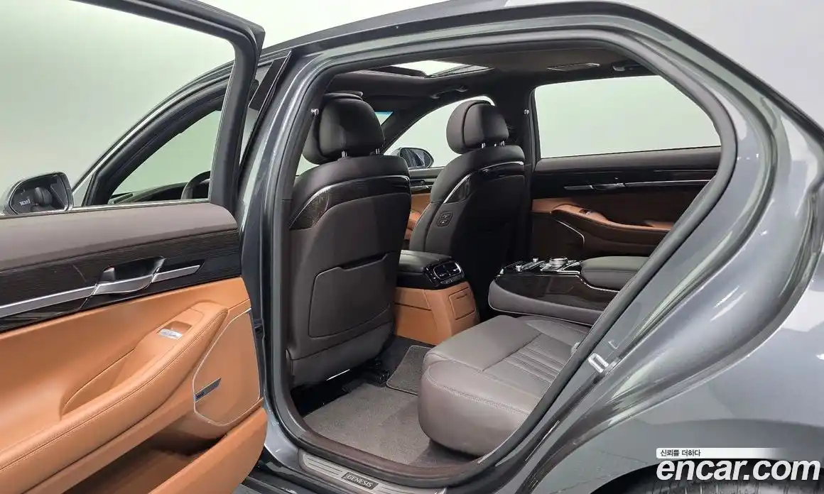 Genesis G90 2019 3.8 Автомат в Москве № 24609, фото 18