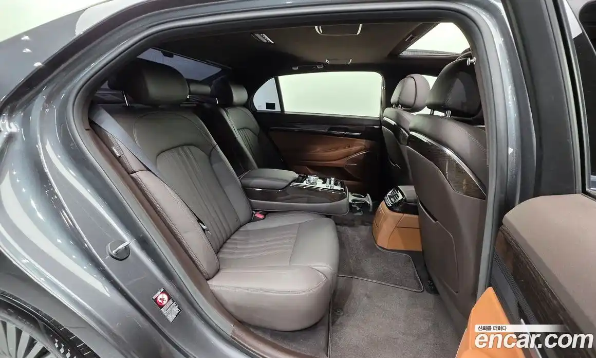 Genesis G90 2019 3.8 Автомат в Москве № 24609, фото 20