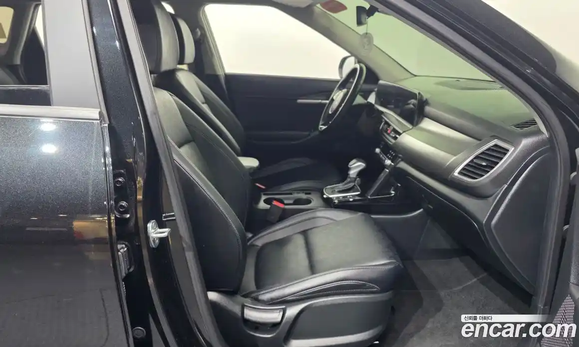 Kia Seltos 2023 1.6 Автомат в Москве № 249663, фото 11