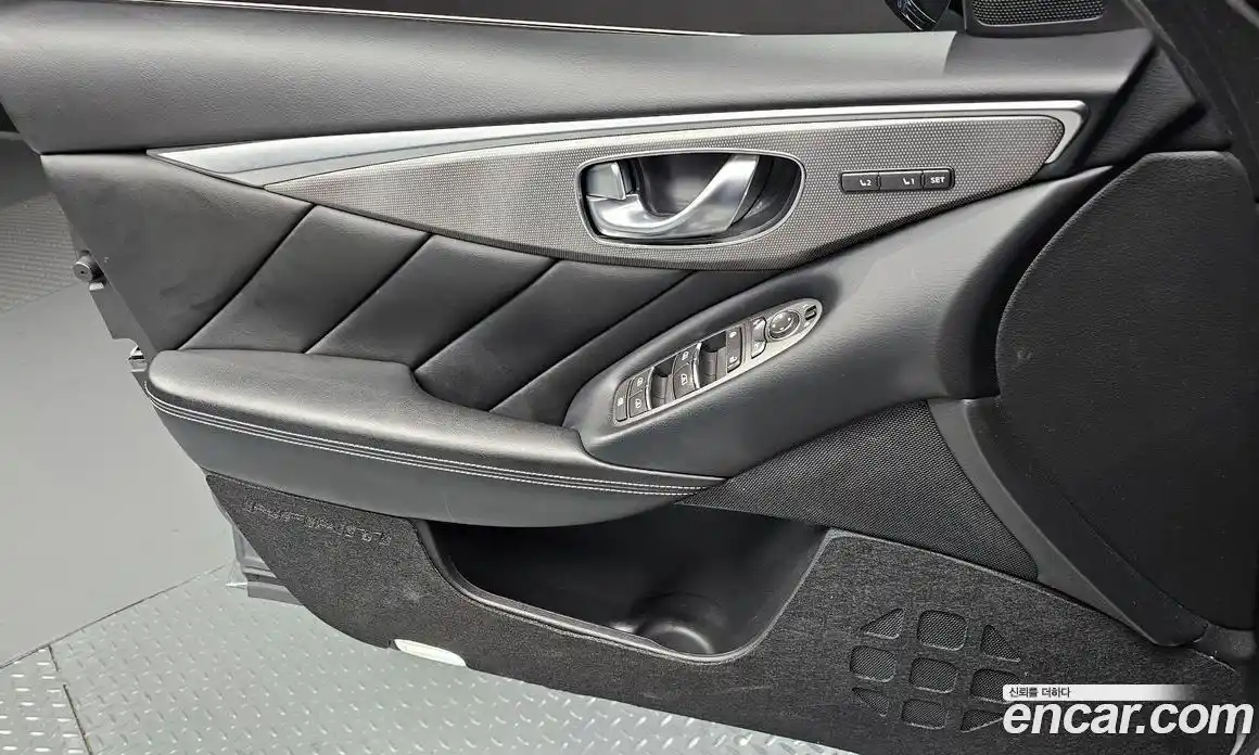 Infiniti Q50 2016 3.5 Автомат в Москве № 250391, фото 16