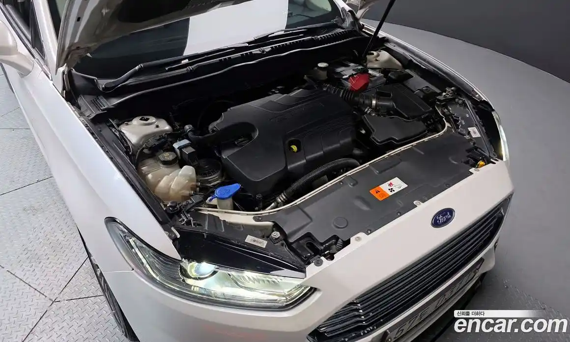 Ford Mondeo 2015 2.0 Автомат в Москве № 255637, фото 19