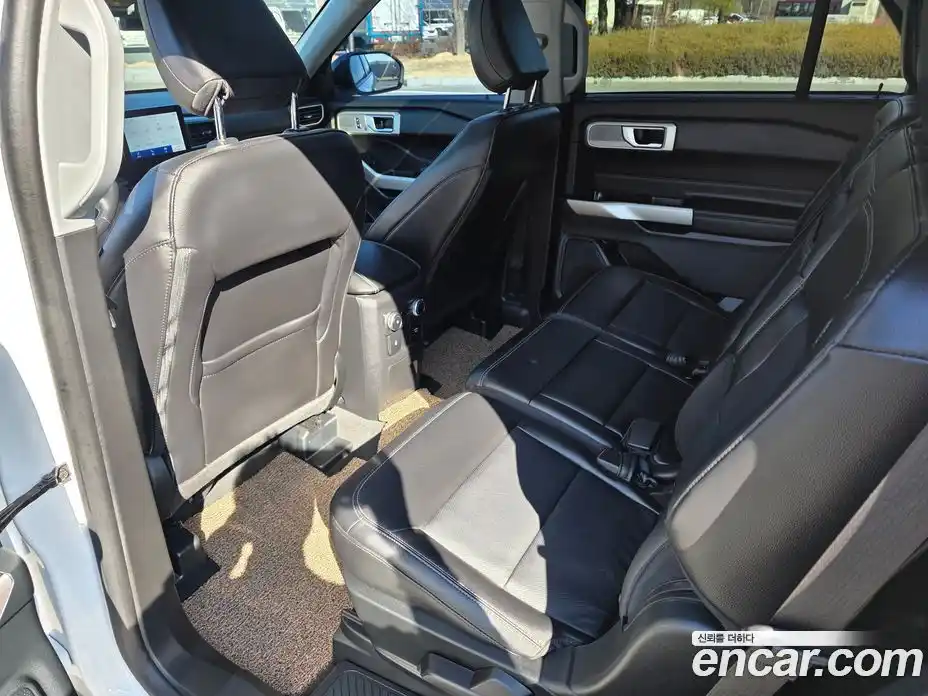 Ford Explorer 2023 2.3 Автомат в Москве № 259178, фото 11