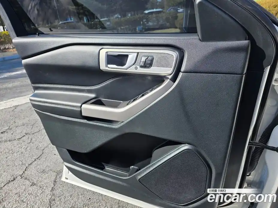 Ford Explorer 2023 2.3 Автомат в Москве № 259178, фото 18