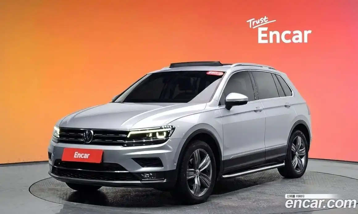 Volkswagen Tiguan 2018 2.0 Автомат в Москве № 277574, фото 13