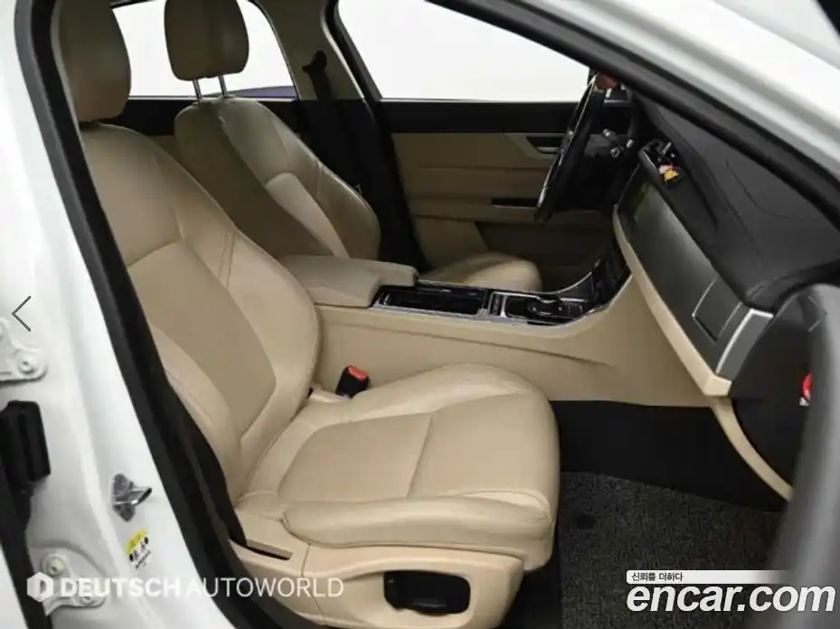 Jaguar XF 2017 2.0 Автомат в Москве № 283937, фото 10