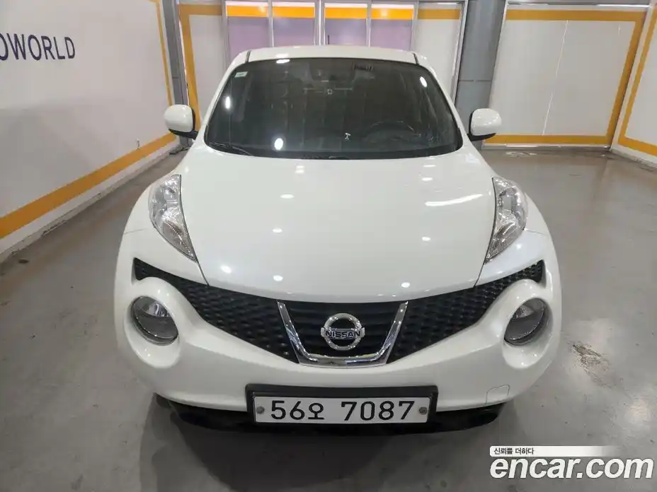 Nissan Juke 2014 1.6 Автомат в Москве № 285070, фото 1