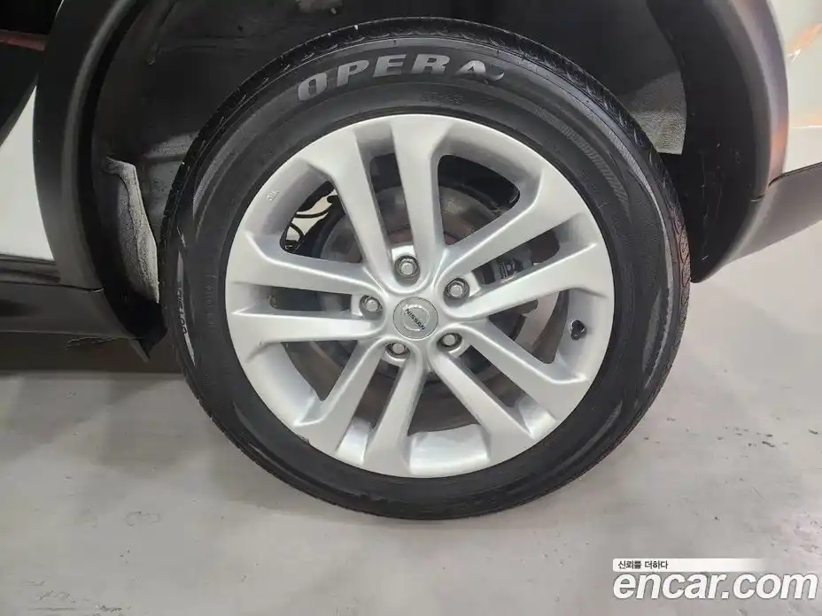 Nissan Juke 2014 1.6 Автомат в Москве № 285070, фото 5