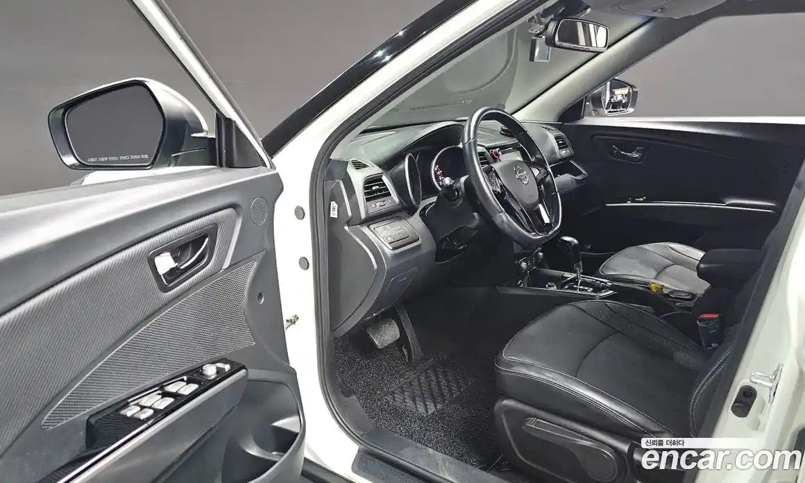 SsangYong TIBOLI 2017 1.6 Автомат в Москве № 290209, фото 11