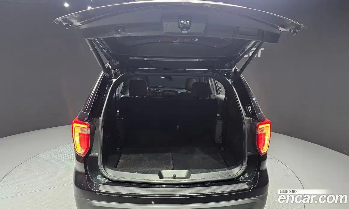 Ford Explorer 2019 2.3 Автомат в Москве № 294976, фото 19