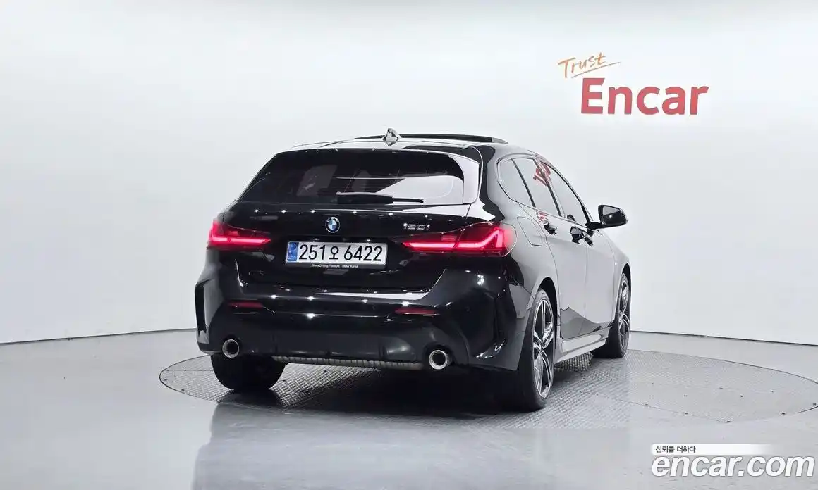 BMW 1-Series 2023 2.0 Автомат в Москве № 303261, фото 17