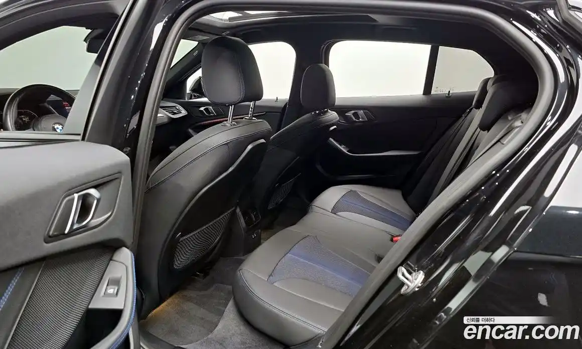 BMW 1-Series 2023 2.0 Автомат в Москве № 303261, фото 8