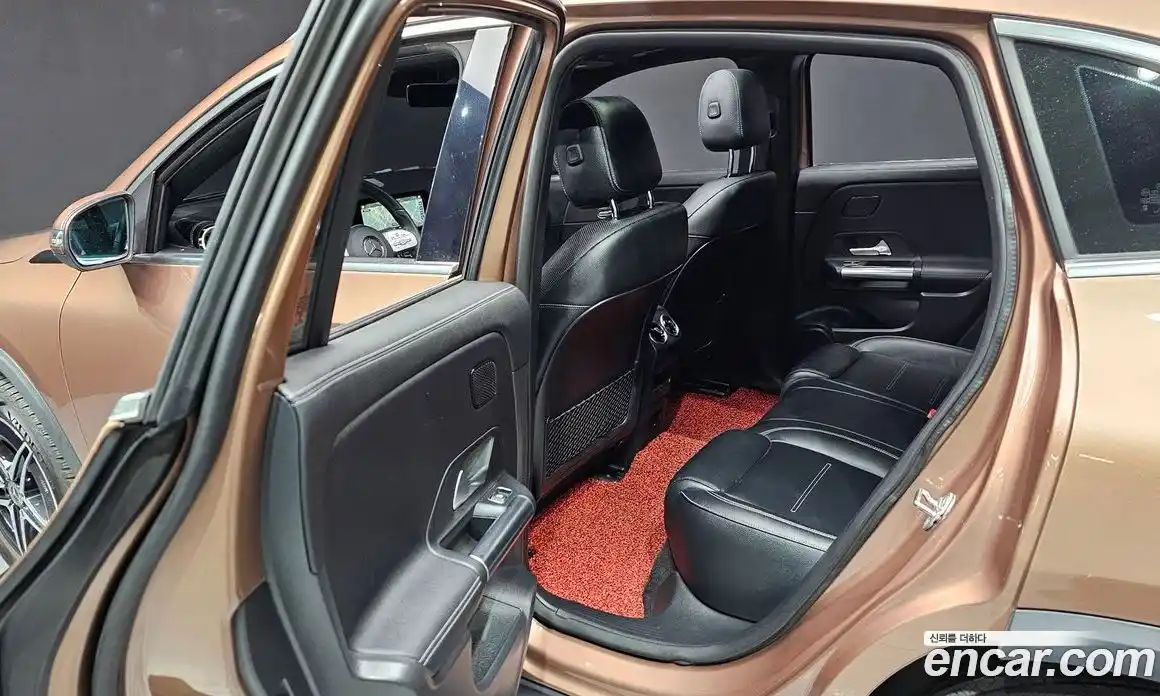 Mercedes-Benz EQA 2022 0.2 Автомат в Москве № 311169, фото 2