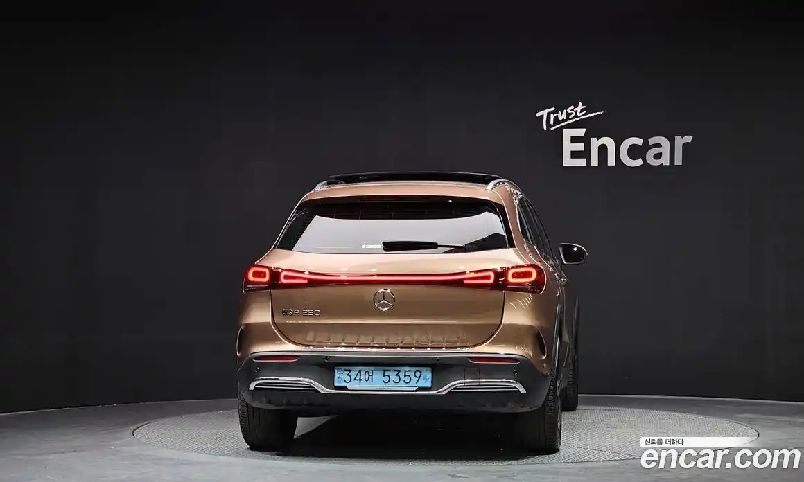 Mercedes-Benz EQA 2022 0.2 Автомат в Москве № 311169, фото 10