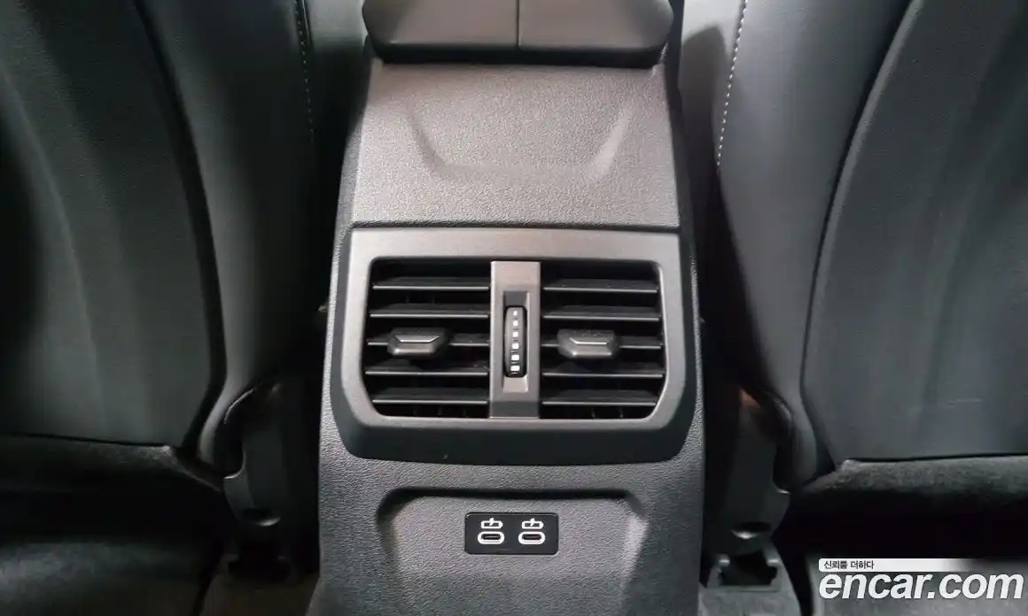 BMW 1-Series 2025 2.0 Автомат в Москве № 318063, фото 17