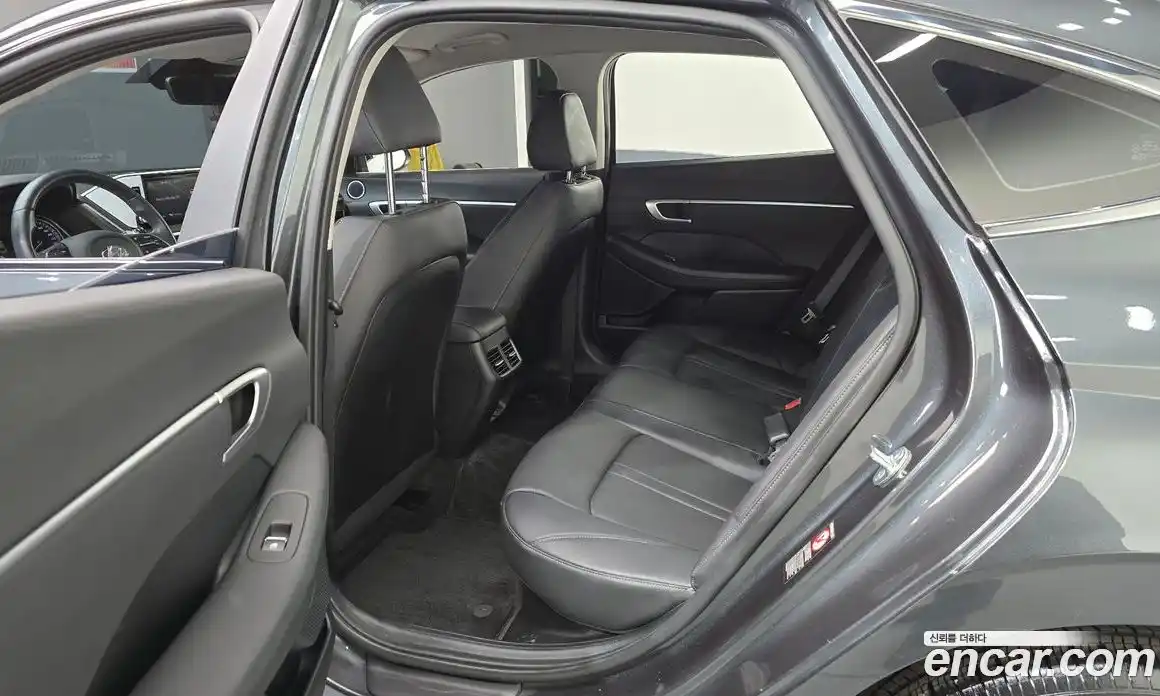 Hyundai Sonata 2022 2.0 Автомат в Москве № 318875, фото 5