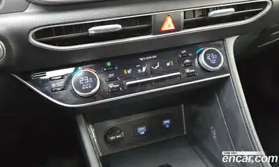 Hyundai Sonata 2022 2.0 Автомат в Москве № 318875, миниатюра 7