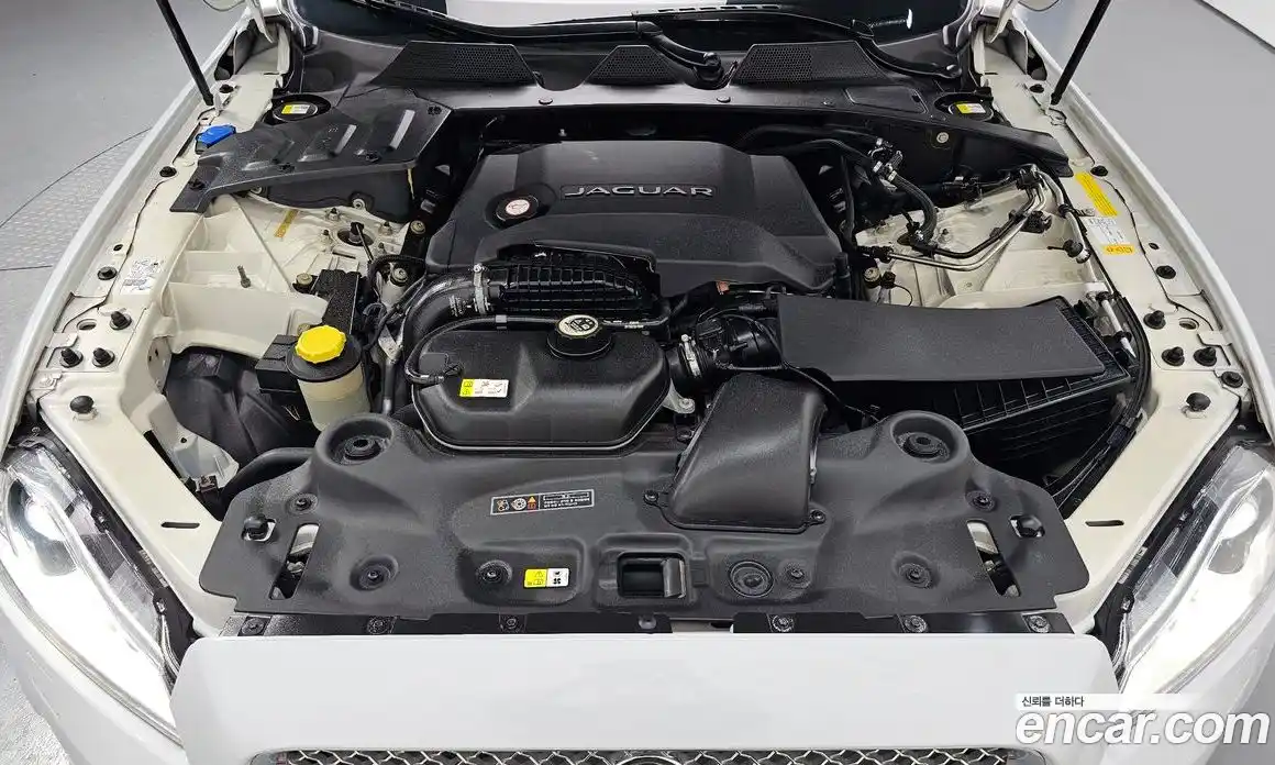 Jaguar XJ 2015 3.0 Автомат в Москве № 320143, фото 3