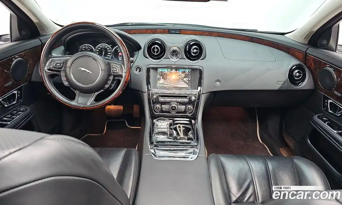 Jaguar XJ 2015 3.0 Автомат в Москве № 320143, фото 10
