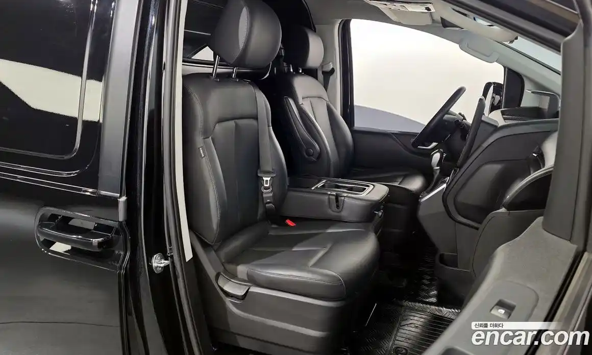 Hyundai Staria 2025 3.5 Автомат в Москве № 320451, фото 15