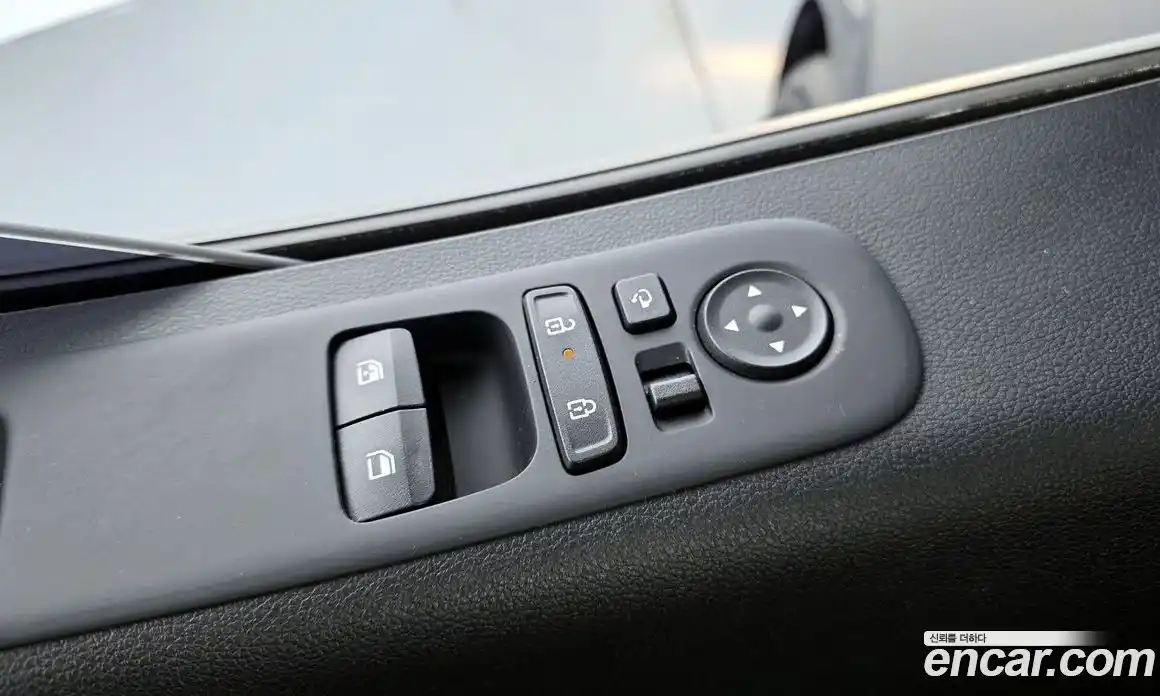 Hyundai Staria 2025 3.5 Автомат в Москве № 320451, фото 2