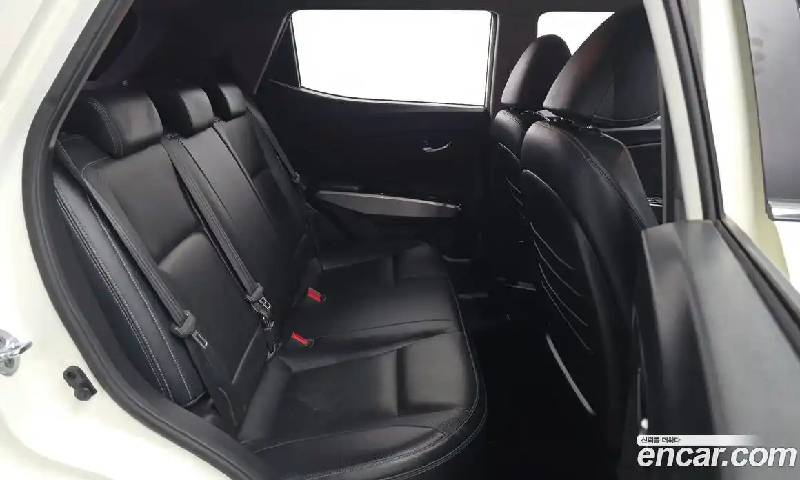 SsangYong TIBOLI 2016 1.6 Автомат в Москве № 32061, фото 4