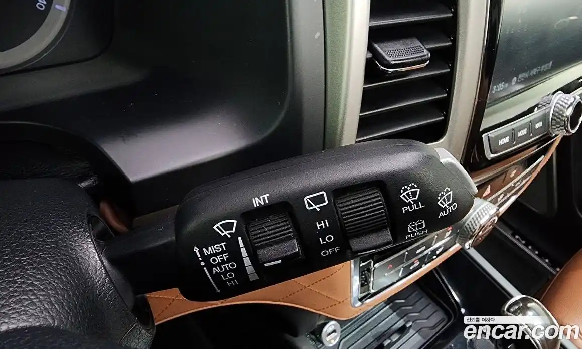 SsangYong Rexton 2018 2.2 Автомат в Москве № 324274, фото 15