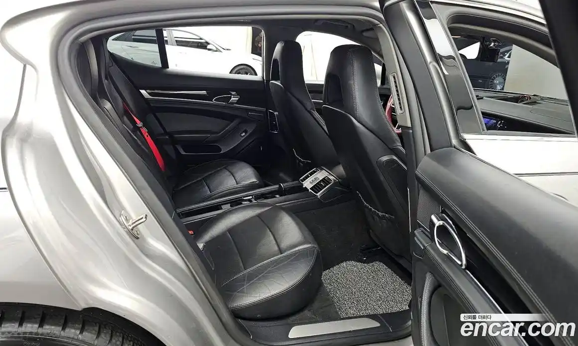 Porsche Panamera 2011 4.8 Автомат в Москве № 332056, фото 12