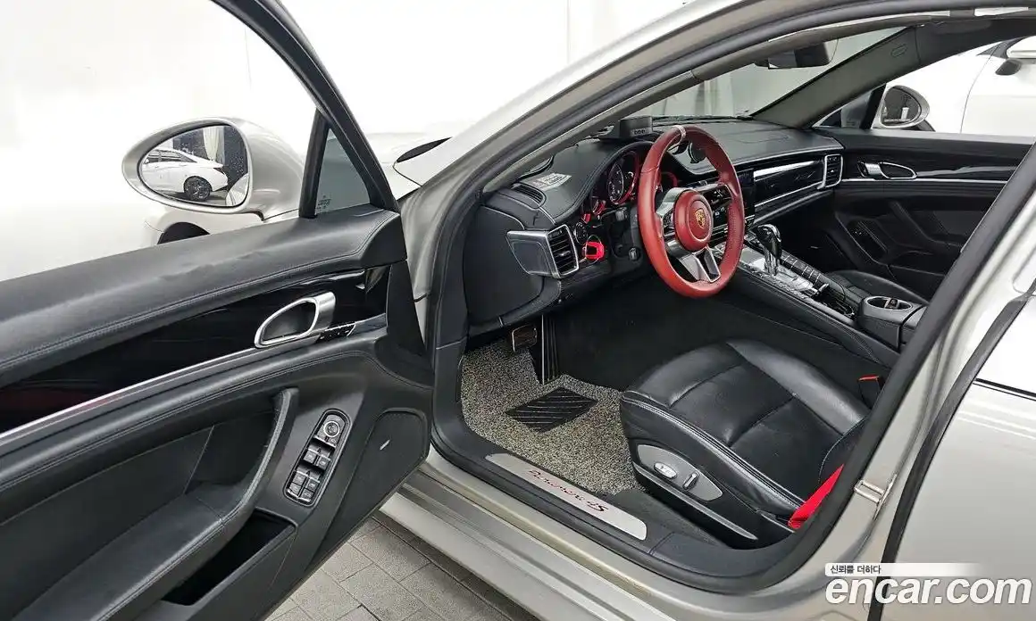 Porsche Panamera 2011 4.8 Автомат в Москве № 332056, фото 10