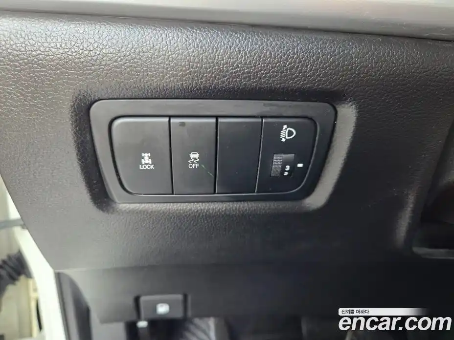 SsangYong Korando 2015 2.0 Автомат в Москве № 33383, фото 15