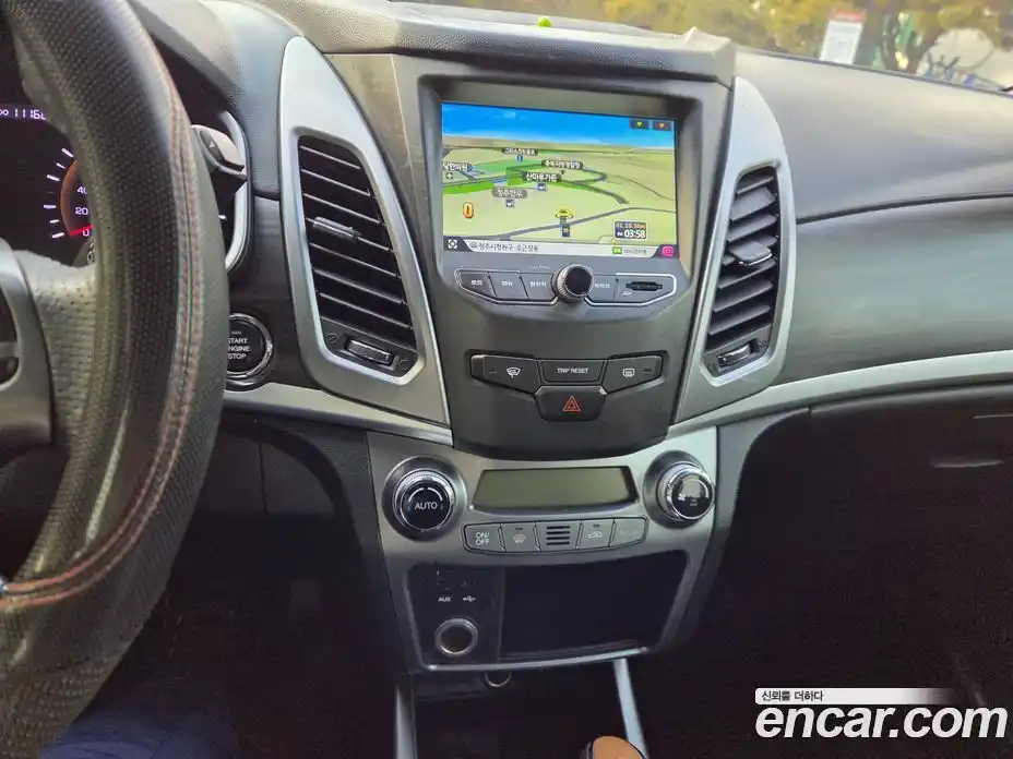 SsangYong Korando 2015 2.0 Автомат в Москве № 33383, фото 17