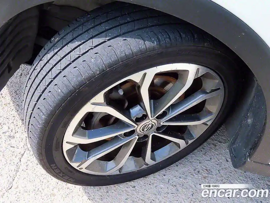 SsangYong TIBOLI 2018 1.6 Автомат в Москве № 34462, фото 20