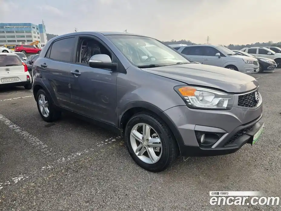 SsangYong Korando 2015 2.0 Механическая в Москве № 34954, фото 3
