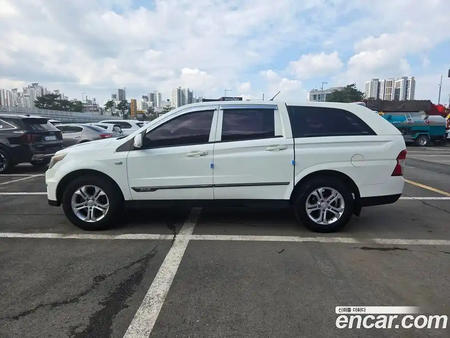 SsangYong Korando 2013 2.0 Автомат в Москве № 35673, фото 2