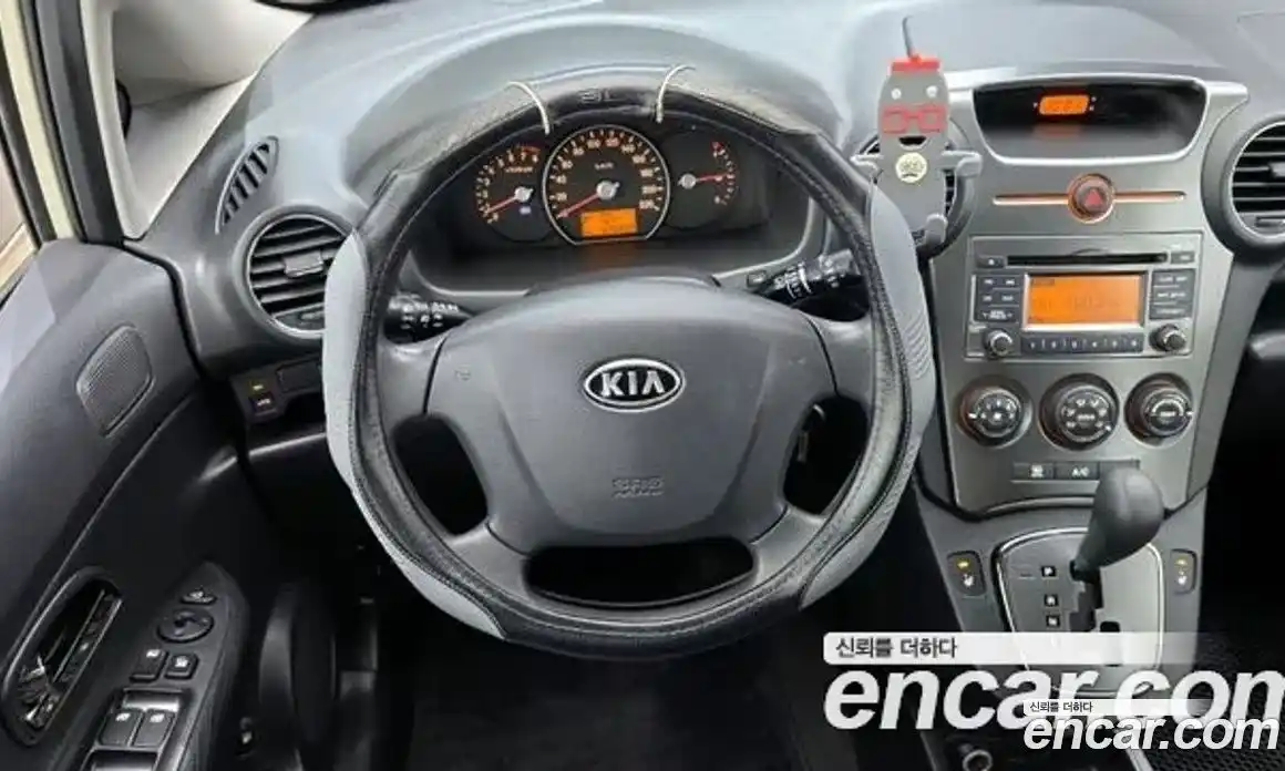 Kia Carens 2012 2.0 Автомат в Москве № 362009, фото 14