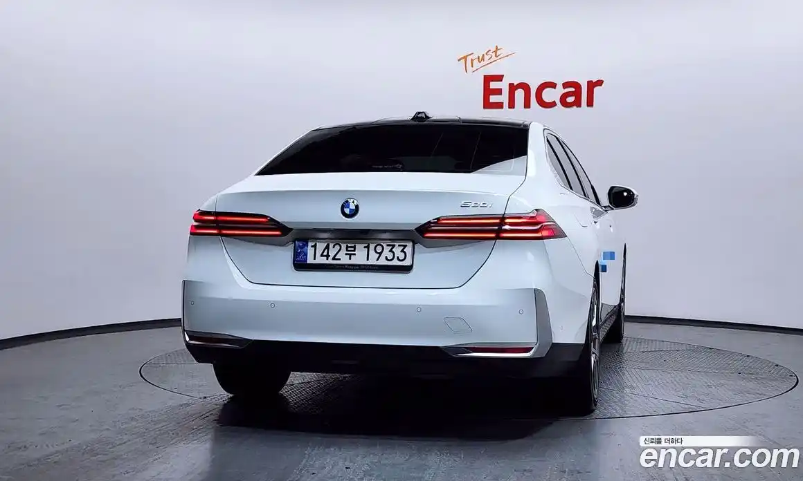 BMW 5-Series 2024 2.0 Автомат в Москве № 363652, фото 4