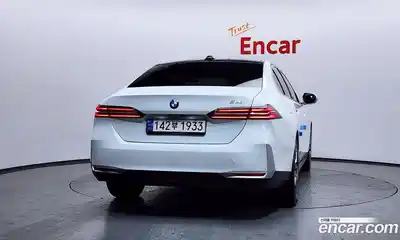 BMW 5-Series 2024 2.0 Автомат в Москве № 363652, миниатюра 4