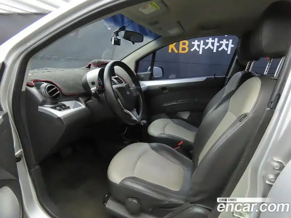 Chevrolet Spark 2012 1.0 Автомат в Москве № 37970, фото 5