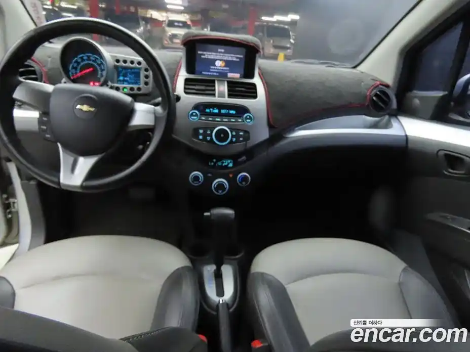 Chevrolet Spark 2012 1.0 Автомат в Москве № 37970, фото 7